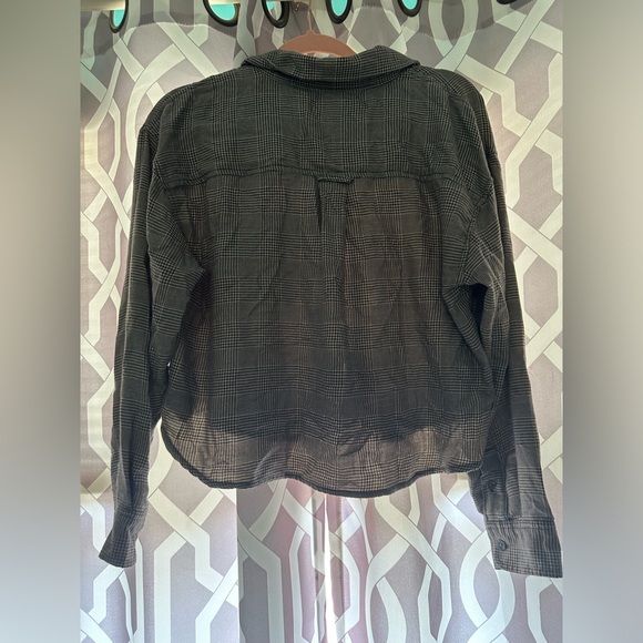 American Eagle Button up shirt - Picture 2 of 3